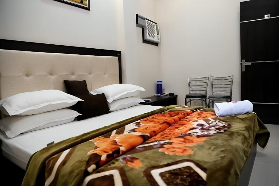 Hotel White Tulip 阿姆利则 外观 照片